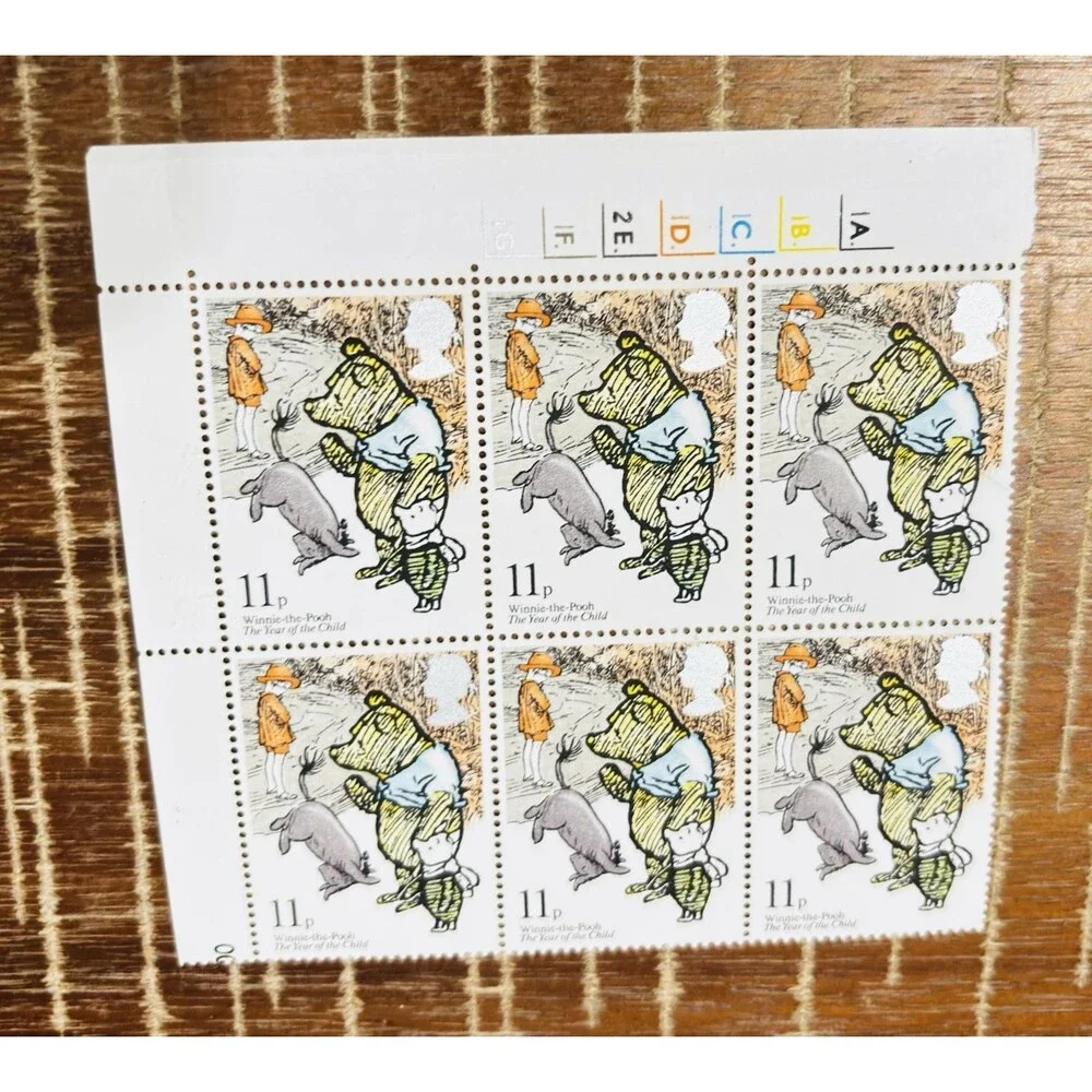 Vintage MNH US Stamp Lot Includes 2 Sets From Great Britain